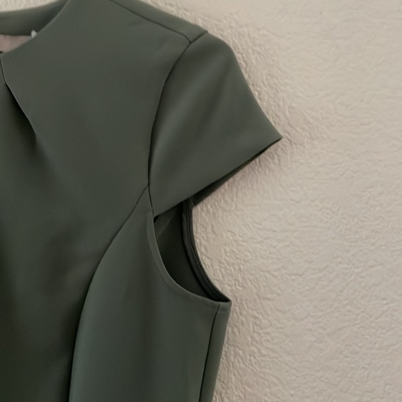 H&M Green Dress. - Picture 3 of 6